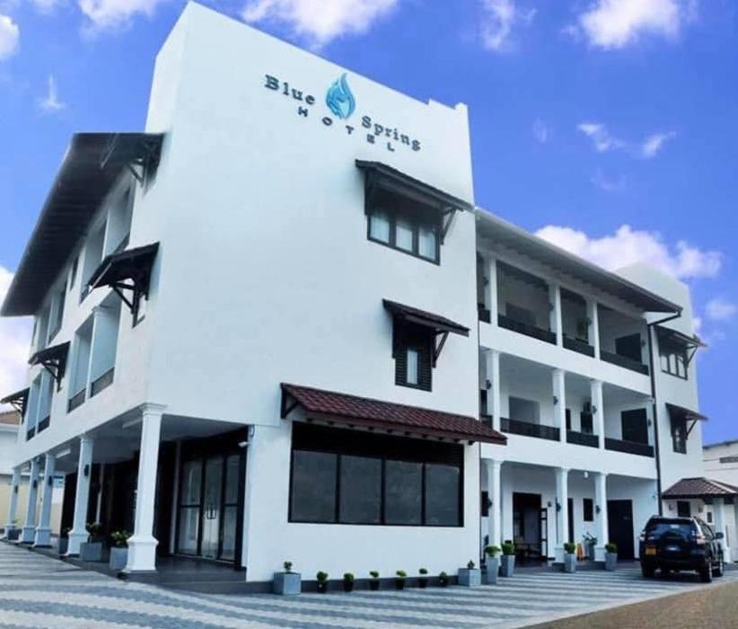 Blue Spring Hotel Wadduwa Exterior photo
